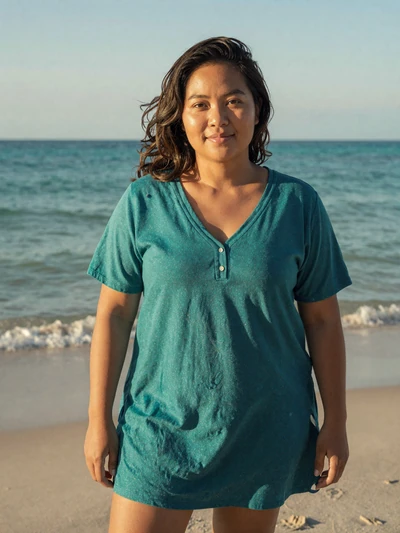 Neary Keo, a 31-year-old Cambodian woman from Sihanoukville on a tropical beach - Cambodian women dating profile